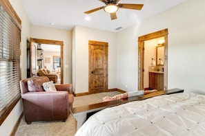 3 bedrooms, iron/ironing board, travel cot, WiFi