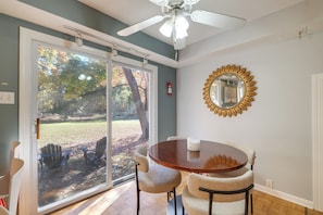 Dining - Countryside Cottage on 5 Acres! Easy Commute to DC (Clifton)
