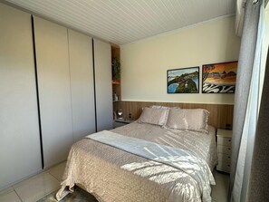 2 chambres, fer et planche à repasser, Wi-Fi, literie fournie