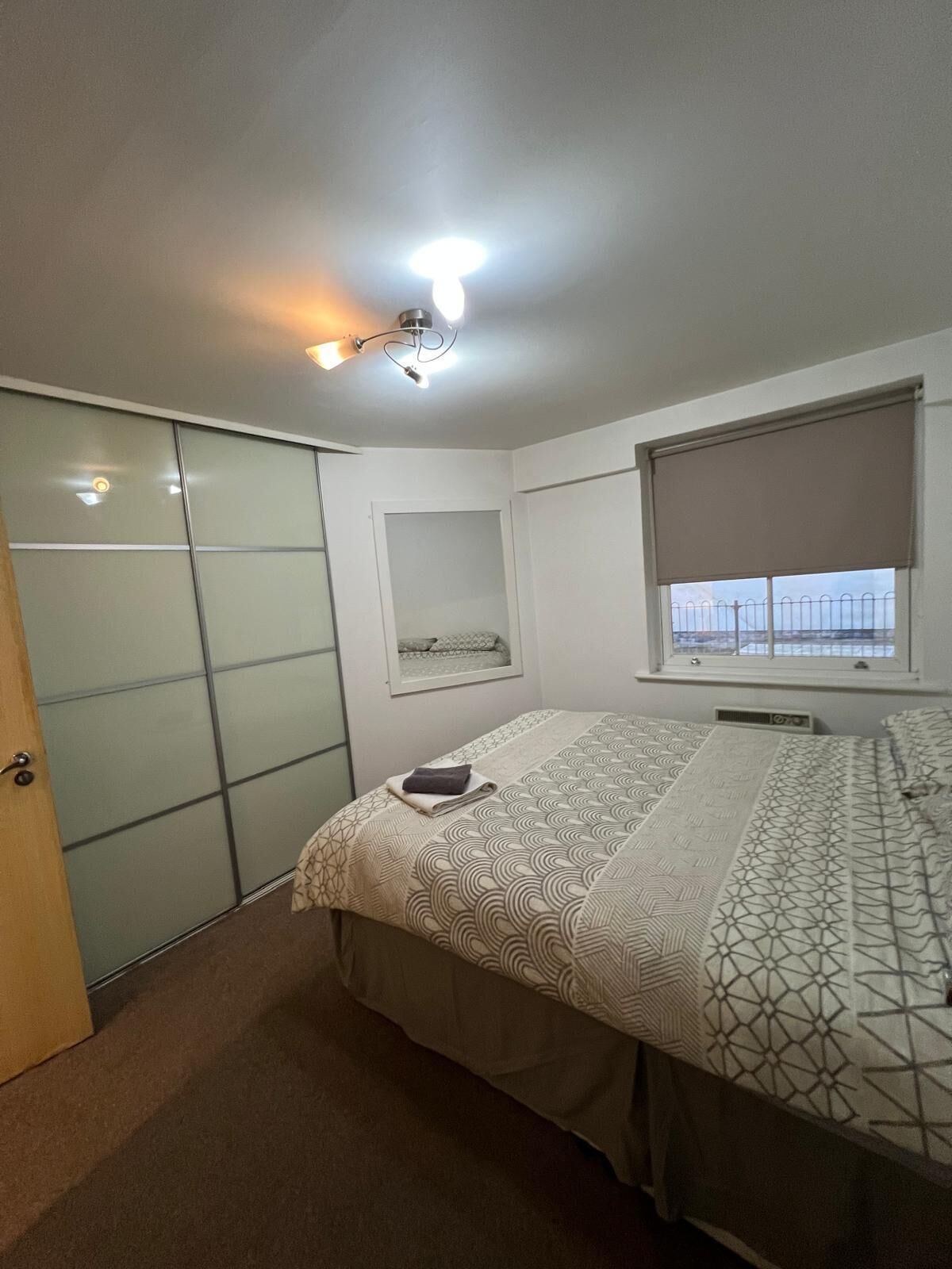 2 bedrooms, desk, iron/ironing board, free WiFi
