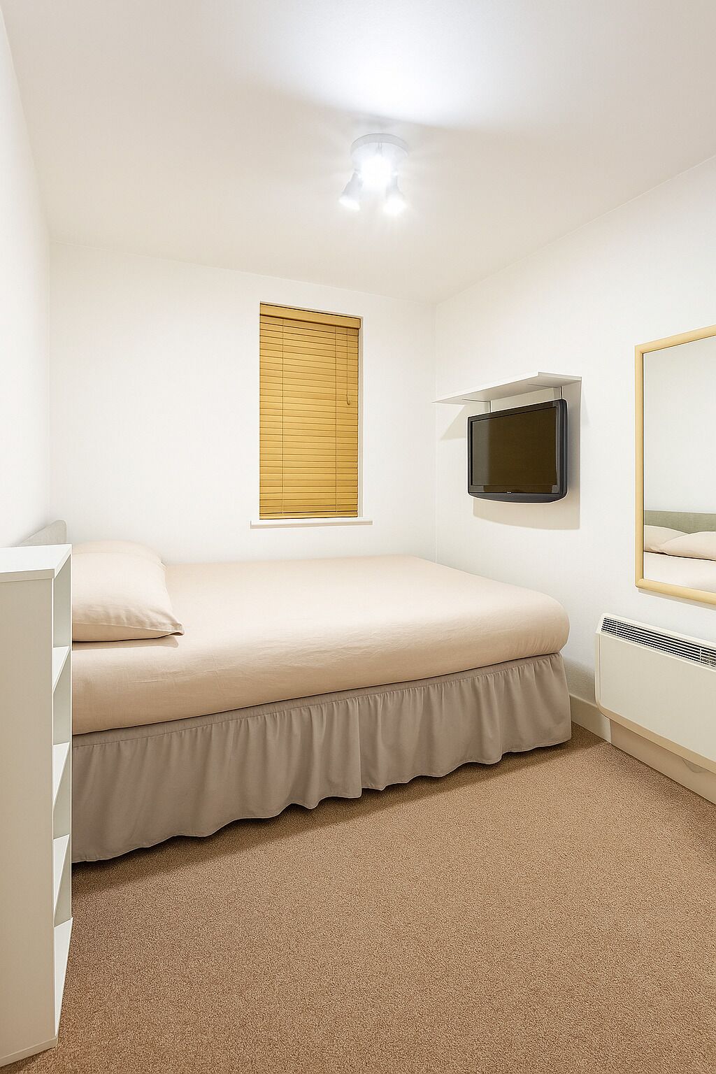 2 多间卧室、办公桌、熨斗/熨衣板、免费 WiFi