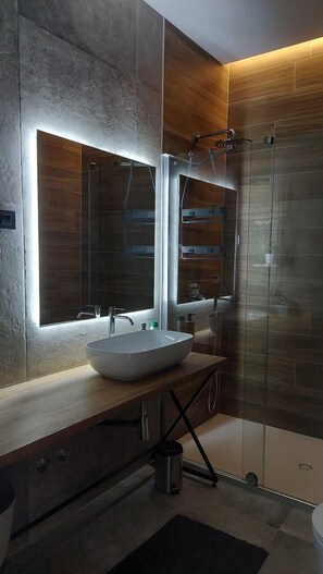 Free toiletries, hair dryer, bathrobes, slippers - Villa Blumarine – A Modern Oasis of Comfort with a Private Pool (Brzac (Krk))