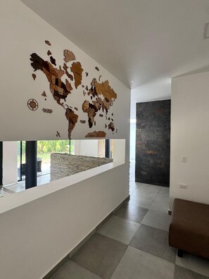 Habitación, 4 habitaciones, Terraza, vista al jardín | Interior