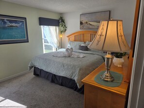 4 bedrooms, iron/ironing board, free WiFi, bed sheets - Low Rates! Superb 4-bed Pool/Game Room Home Near Disney World Free Wi-fi & More (Kissimmee)