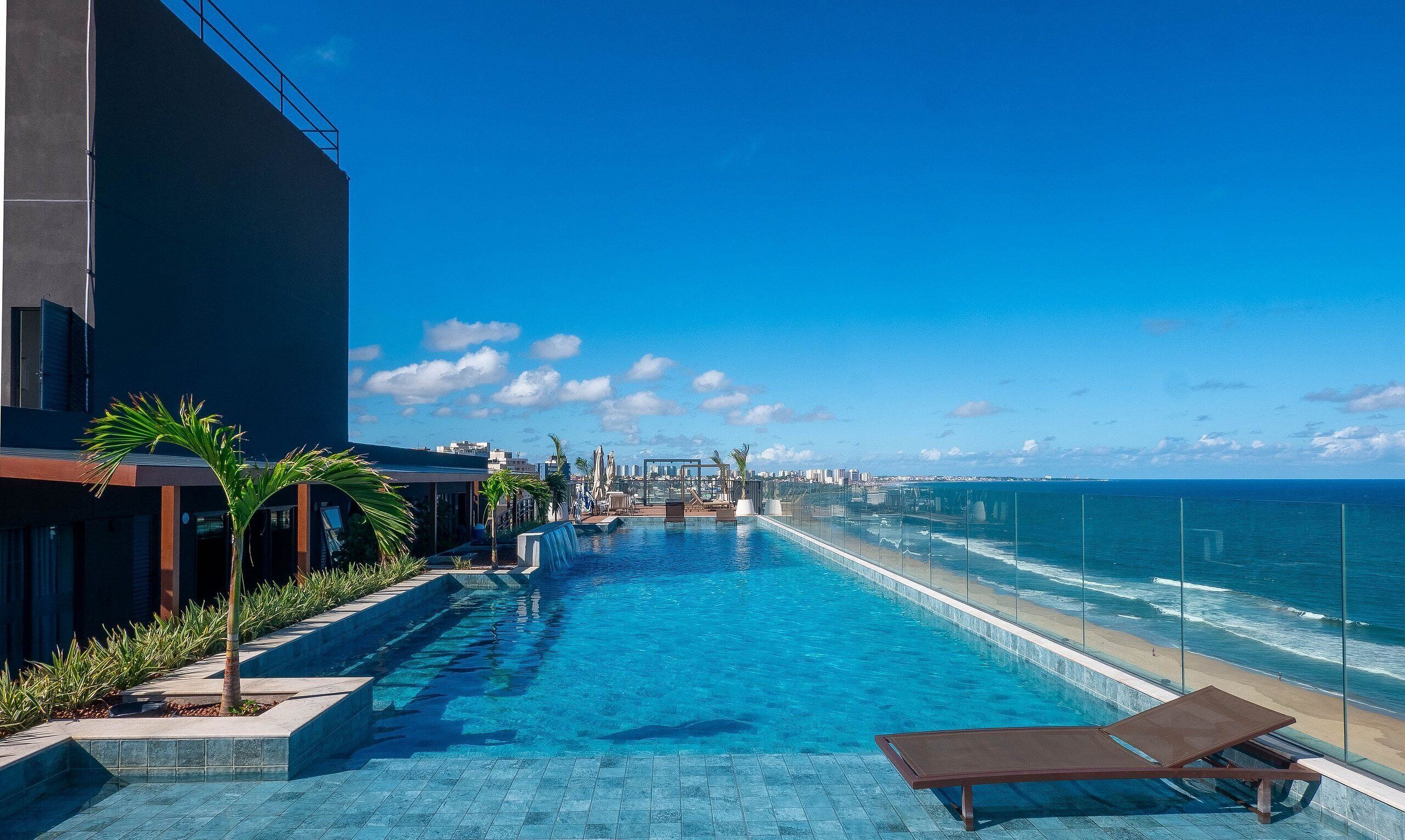 Kolam renang outdoor