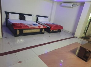 Coffres-forts dans les chambres, bureau, Wi-Fi gratuit