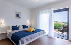 3 quartos, cofres nos quartos, berço de viagem, Wi-Fi de cortesia