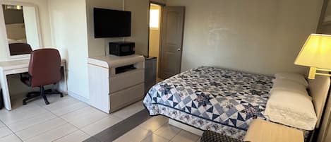 Desk, laptop workspace, free WiFi