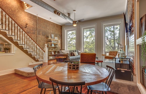 Downtown Louisville Loft | Walk to Whiskey Row