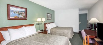 Super 8 by Wyndham Nyack NY