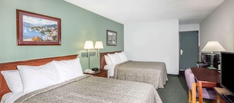 Super 8 by Wyndham Nyack NY