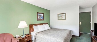 Super 8 by Wyndham Nyack NY