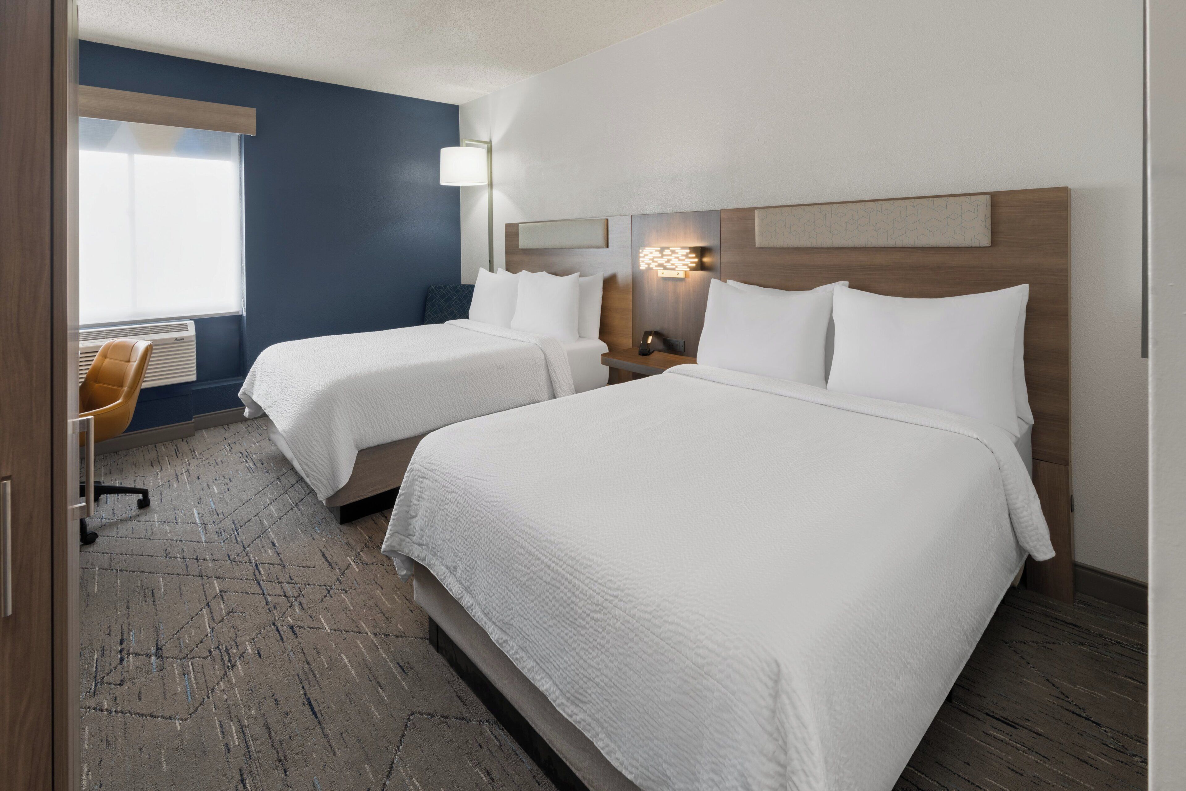 In-room safe, desk, laptop workspace, iron/ironing board