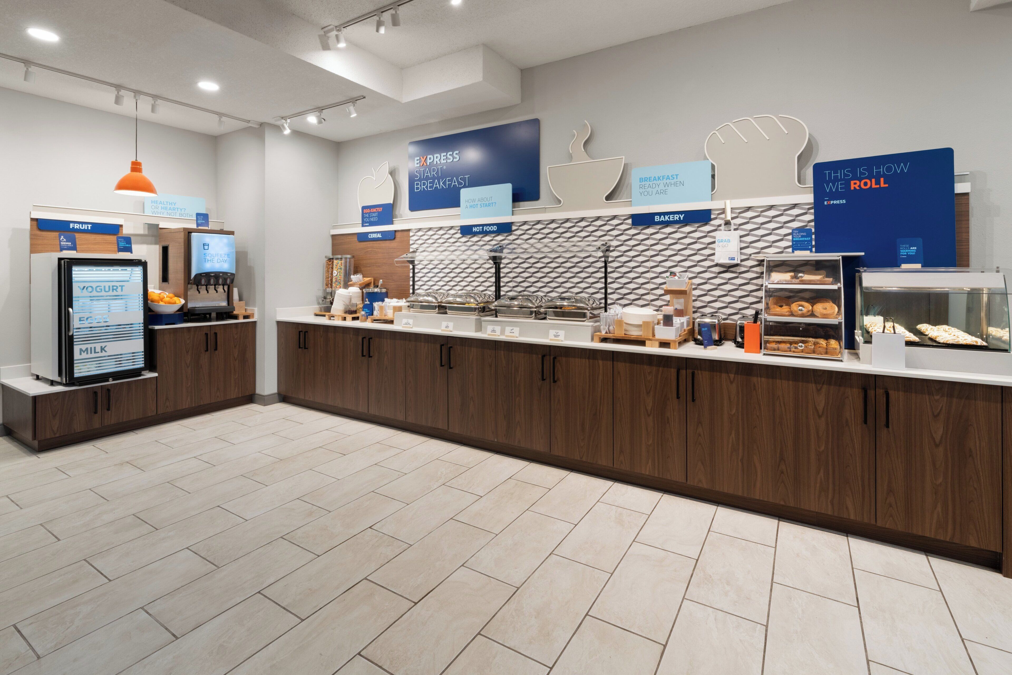 Free daily buffet breakfast 