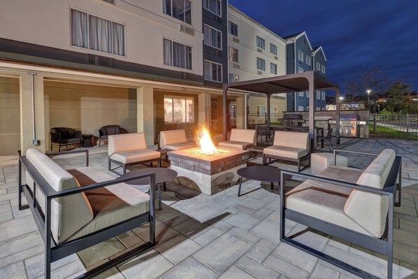 Terrace/patio - Staybridge Suites Pittsburgh Airport, an IHG Hotel (Pittsburgh)