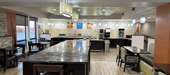 Holiday Inn Express And Suite Eden Prairie Minneapolis