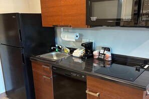 Private kitchen - Mainstay Suites Spokane Valley, WA (Spokane Valley)