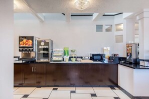 Dining - Quality Inn & Suites Albuquerque North Near Balloon Fiesta Park (Albuquerque)