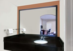 Interior - Quality Inn & Suites Dumas, AR (Dumas)
