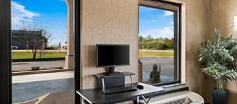 Quality Inn & Suites Dumas, AR