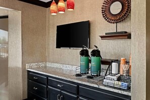 Interior - Quality Inn & Suites Dumas, AR (Dumas)