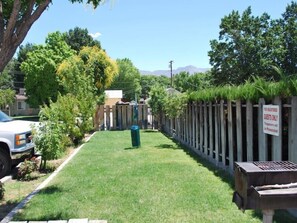 Property grounds - Quality Inn Bishop Near Mammoth (Bishop)