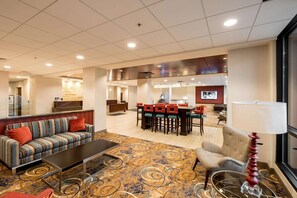 Lobby - Radisson Hotel St. Paul Downtown (St. Paul)