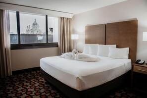 Room - Radisson Hotel St. Paul Downtown (St. Paul)