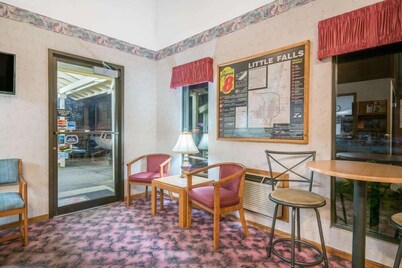 Stayinn Little Falls