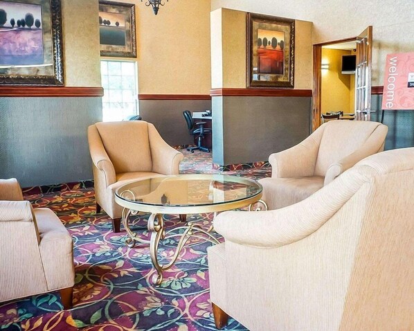 Interior - Quality Inn & Suites Roswell (Roswell)