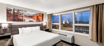 Days Inn and Suites by Wyndham Rhinelander