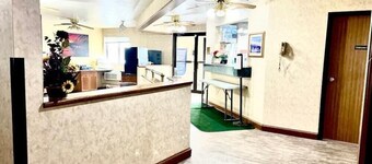 Econo Lodge Oacoma - Chamberlain West