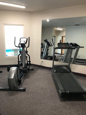Fitness facility - Edgewater Inn (Coos Bay)