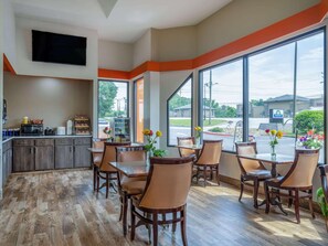 Restaurant - Days Inn by Wyndham Clemson (Clemson)