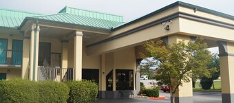 Days Inn by Wyndham Clemson