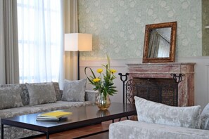 Living area - Casa Anamaria Hotel & Villas (Vilademuls)