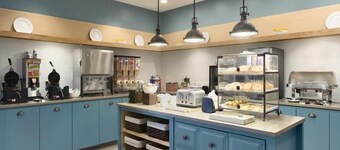 Marquette Inn and Suites