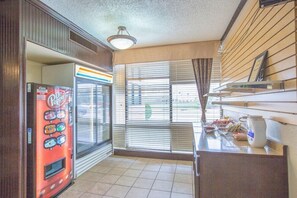 Interior - OYO Hotel Baton Rouge Mid City (Baton Rouge)