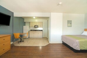 Room - OYO Hotel Midland (Midland)