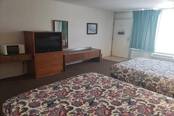 Room - OYO Hotel Whitely City Hwy 27 KY (Stearns)