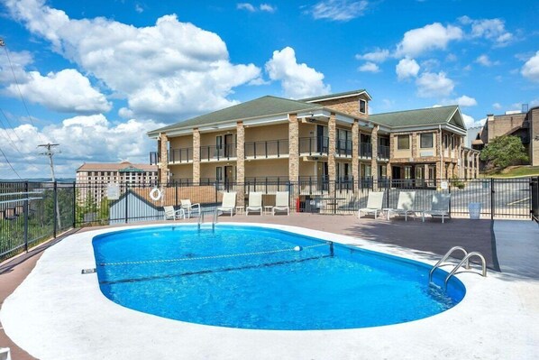 Alberca al aire libre 