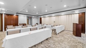 สถานที่จัดงานประชุม