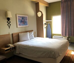 Room - Motel 6 Coraopolis, PA Pittsburgh Airport (Coraopolis)