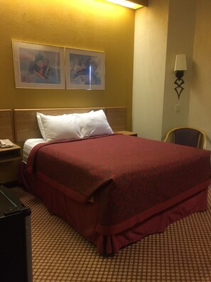 Room - Motel 6 Coraopolis, PA Pittsburgh Airport (Coraopolis)