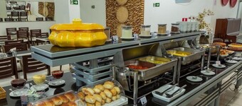 Rede Andrade Luxor Hotel