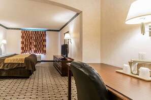 Room - Quality Inn & Suites Evansville North (Evansville)