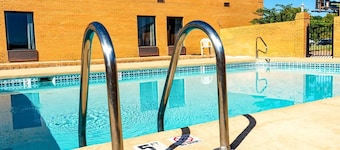 Holiday Inn Express Whiteville