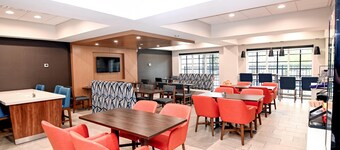 Holiday Inn Express & Suites Palm Coast - I-95