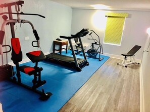 Fitness facility - Econo Lodge Montgomery South I-65 (Montgomery)
