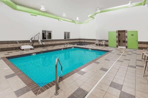 Indoor pool - Days Inn Yankton SD (Yankton)